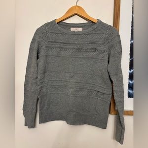 LOFT Gray Sweater Size Small